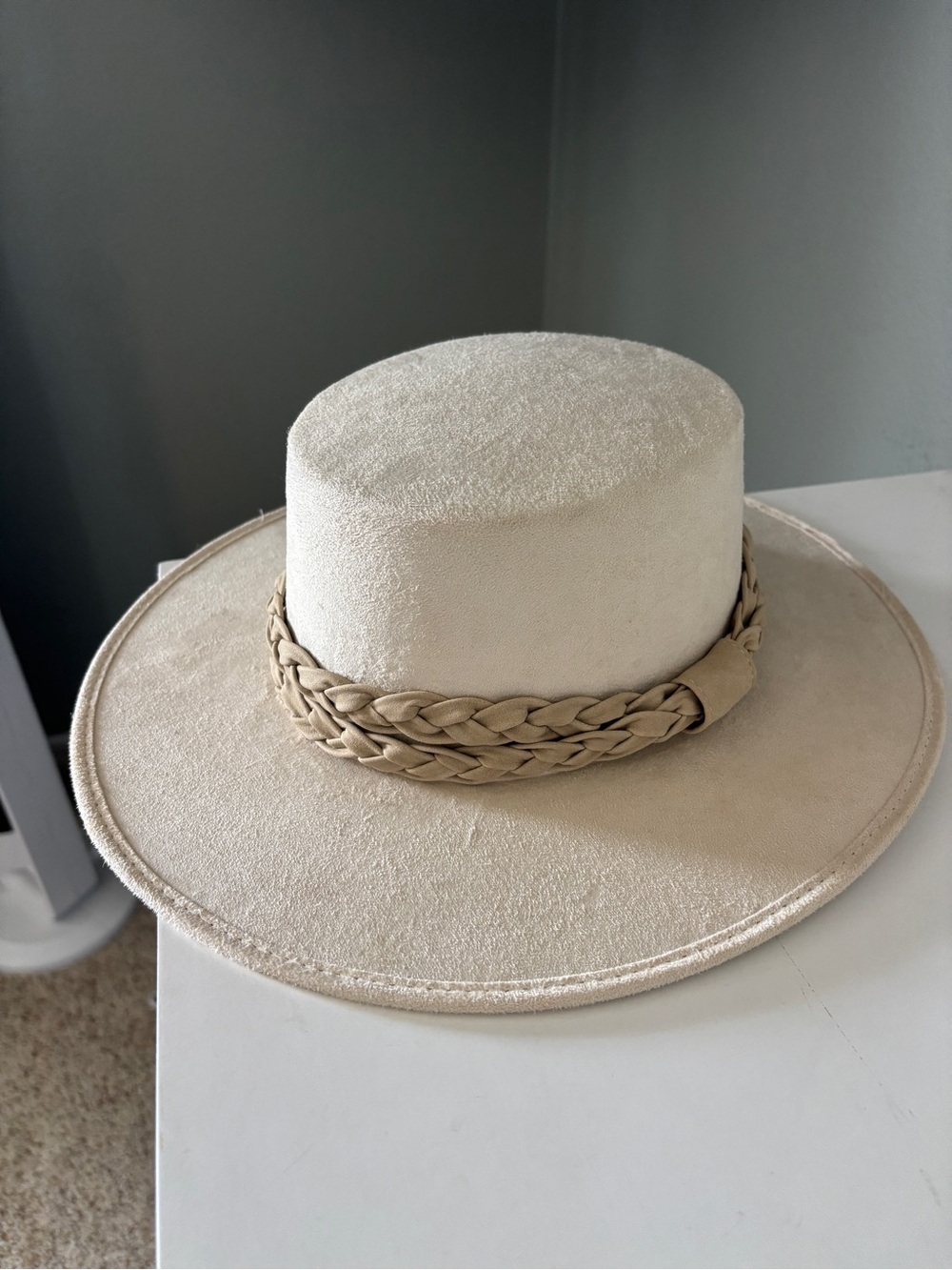 Wide-Brim Braided Band Women's Hat in Cream